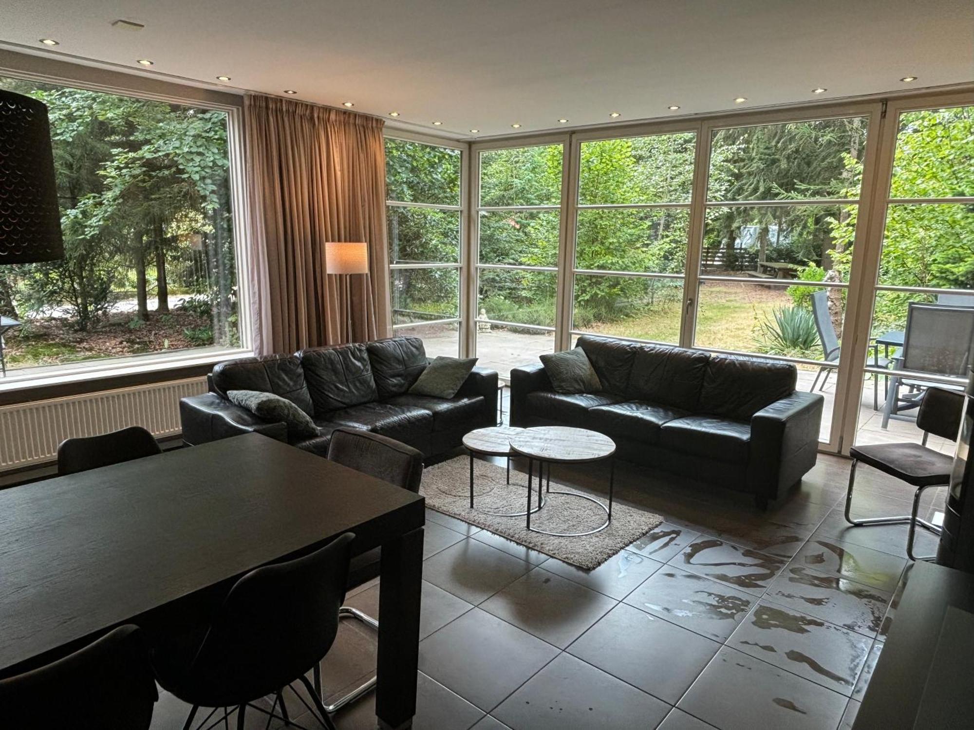 Relaxen In Het Bos Met Privesauna Сasa de vacaciones Holten